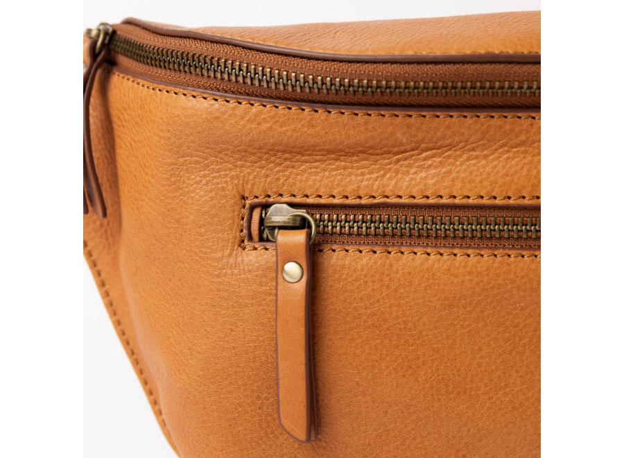 drew bumbag - wild oak leather