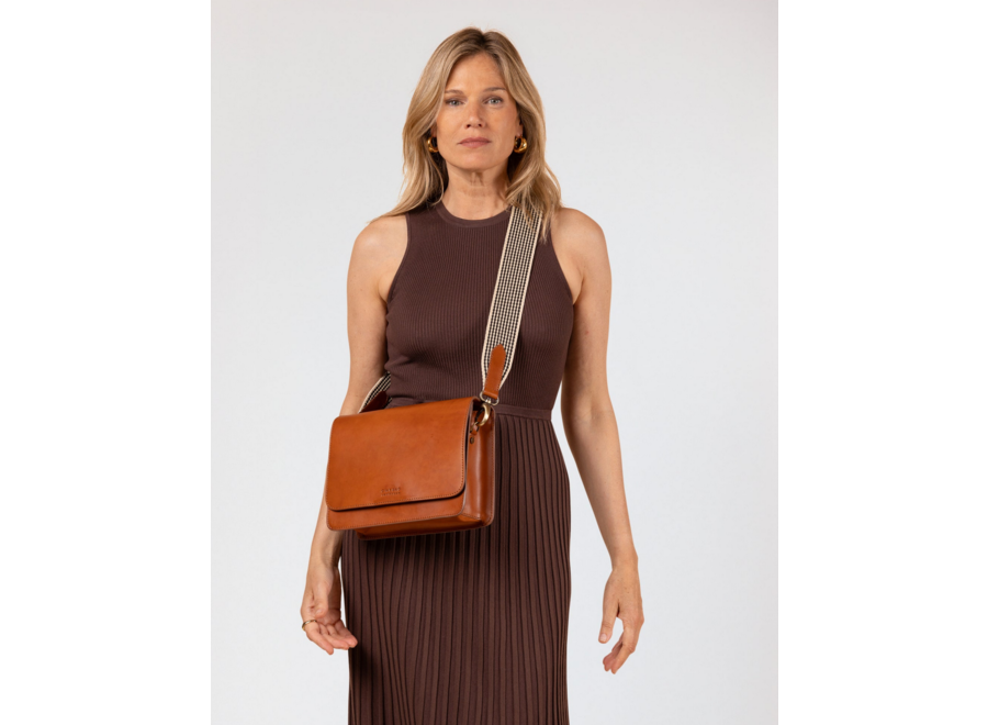 audrey bag - maxi - cognac leather