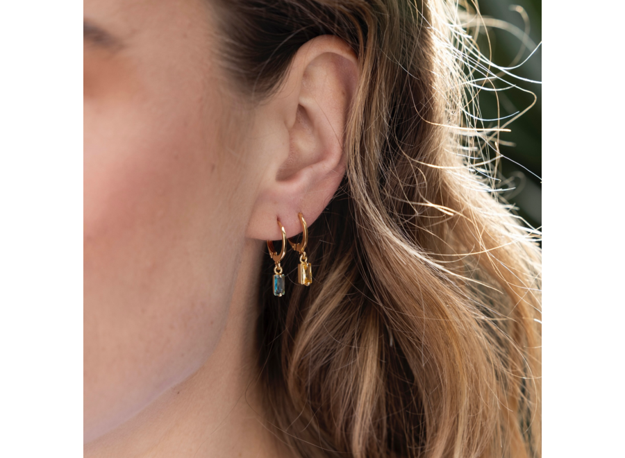 oorringetje - rectangle gemstone blue - verguld