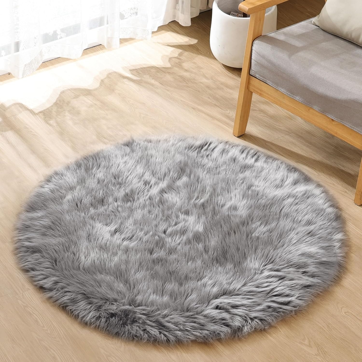 Tapis rond 90 cm imitation fourrure gris - Jusqu'à 39% de réduction