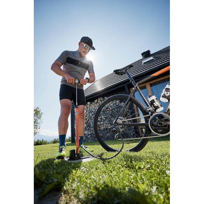 Pompe à pied professionnelle 16 bars - Jusqu'à -34% sur votre équipement vélo