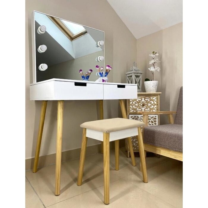 Coiffeuse scandinave avec miroir LED et tabouret - Jusqu'à -28%