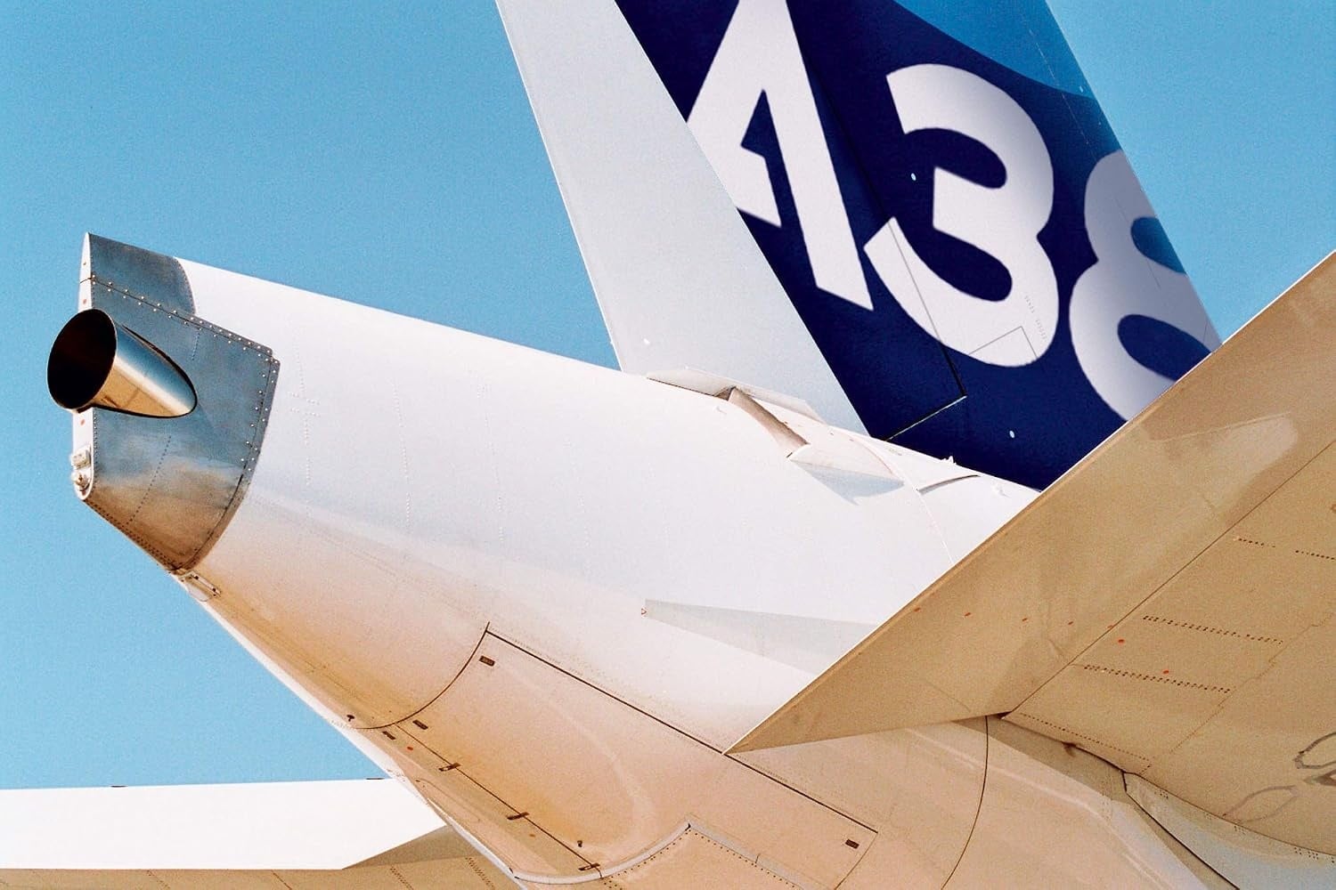Maquette Avion Airbus A380 1:144 - Jusqu'à 32% de remise