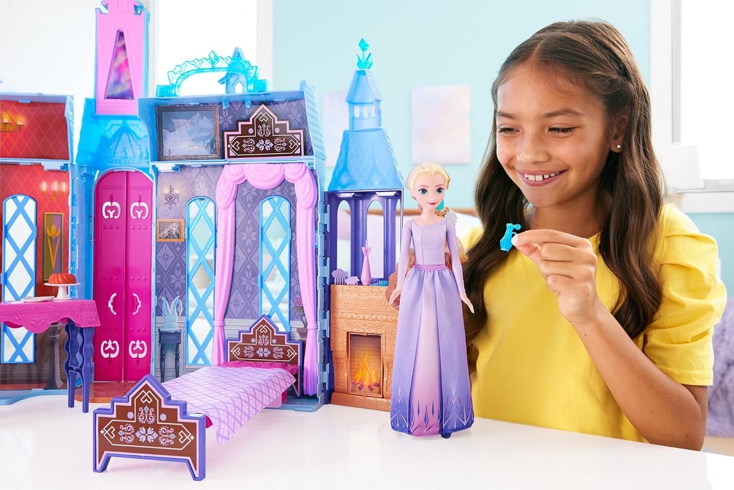 Château de poupée pliable Elsa - 61 cm - Jusqu'à 34% de réduction