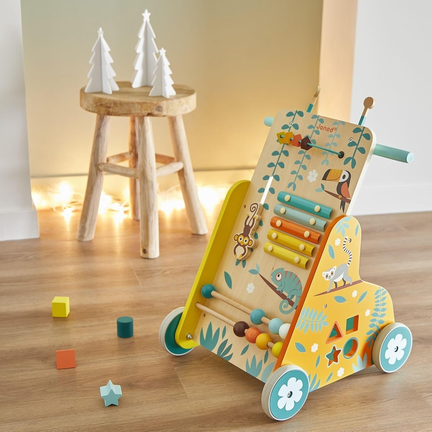 Chariot de marche en bois 6 activités - Jusqu'à -34% sur nos modèles outlet