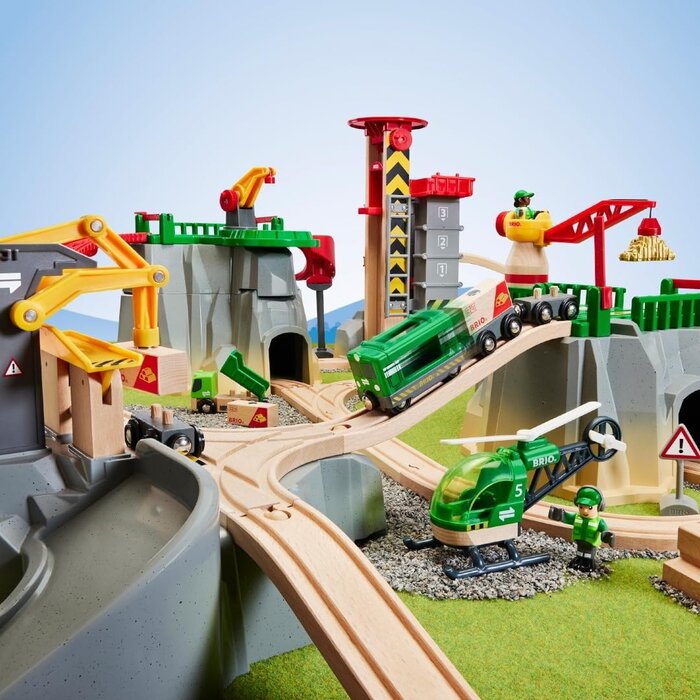 Circuit de train en bois Deluxe 49 pièces - Jusqu'à 35% de réduction