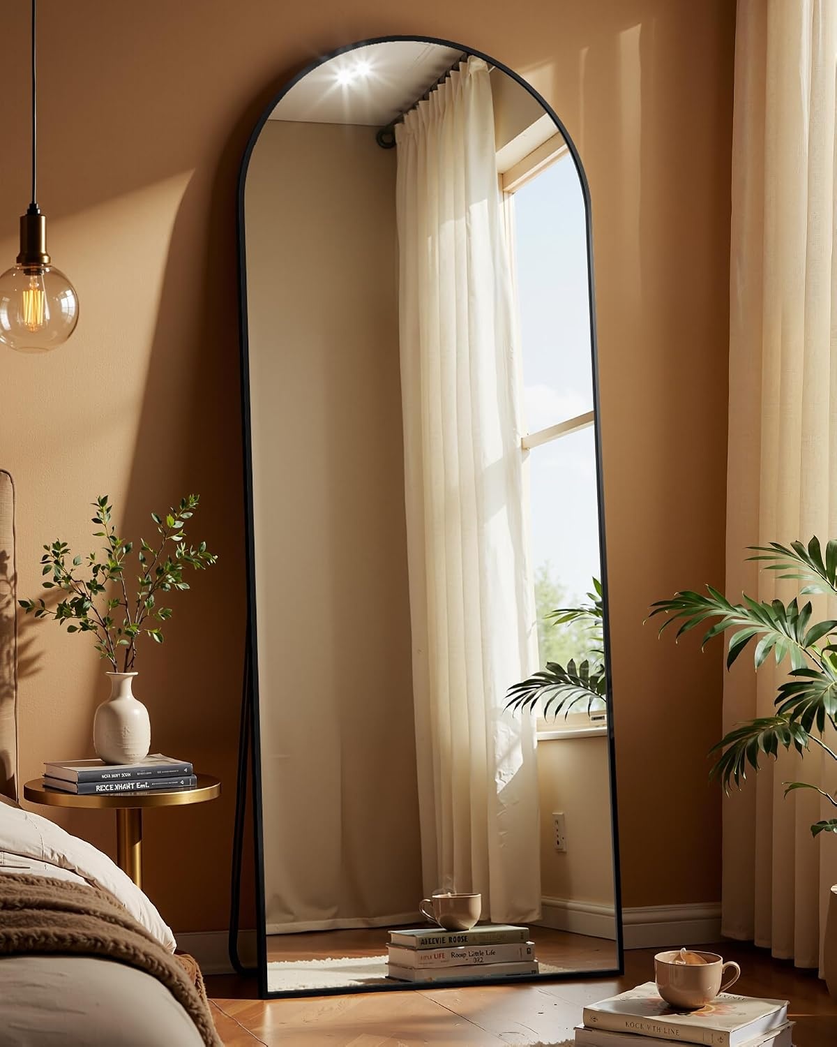 Miroir sur pied arqué noir 65x179 cm - Jusqu'à -34% de remise