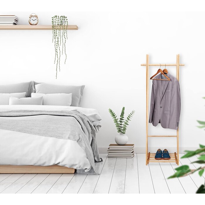 Portant à vêtements en bois avec étagère - Jusqu'à 33% de remise