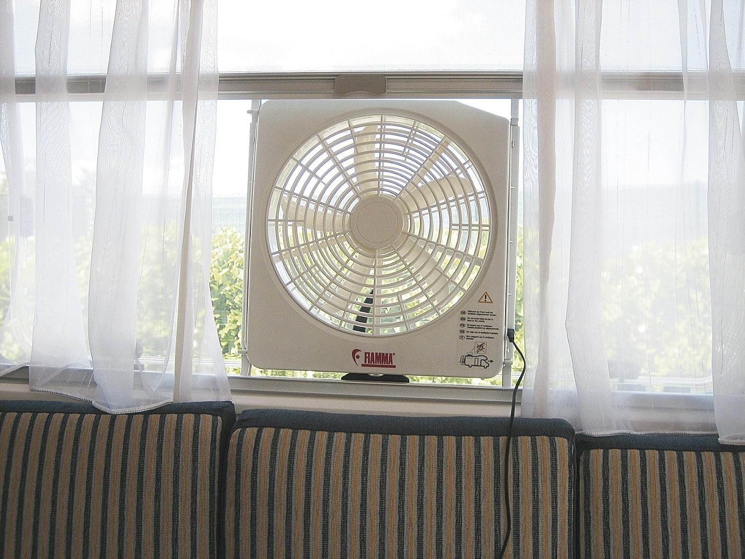 Ventilateur 12V pour lanterneau de camping-car - 34% de remise