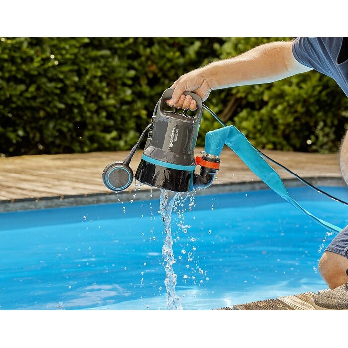 Pompe vide-cave 9000 l/h 300W - Aspiration à plat - 33% de remise