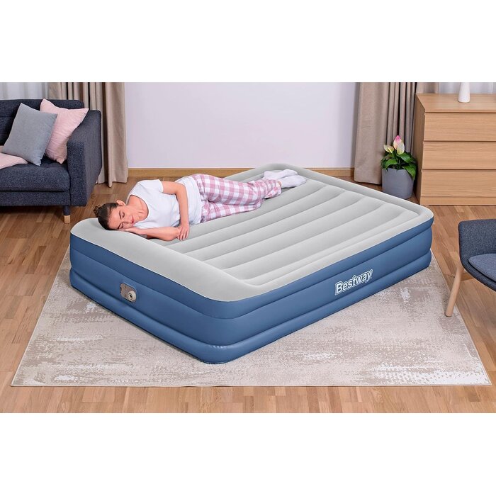Bestway Matelas gonflable Queen 203x152cm avec pompe électrique - 39% de remise