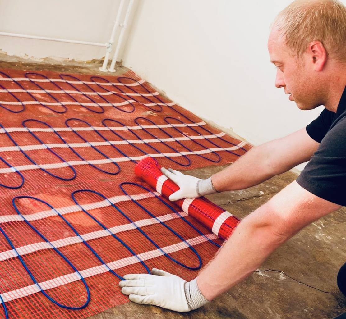 Laat je elektrische vloerverwarming professioneel installeren door ons team van specialisten.