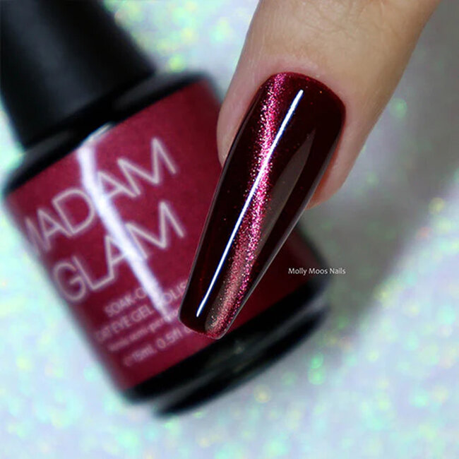 Madam Glam Kevin! Cat Eye