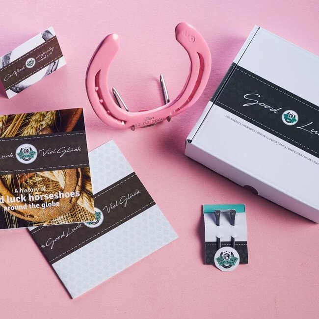 Baby pink birth horseshoe