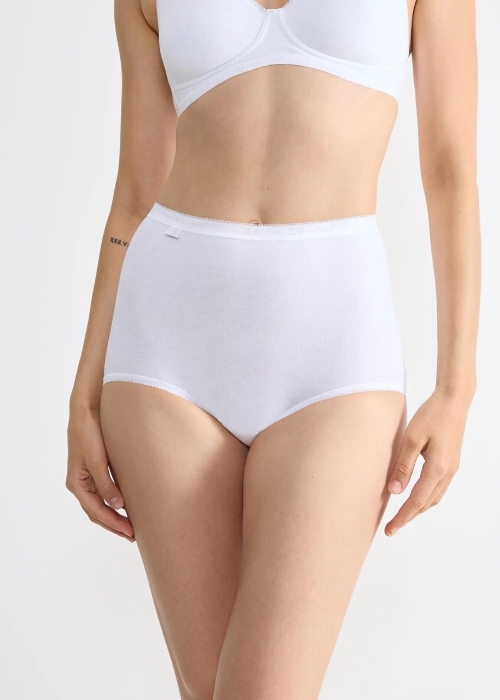Sloggi Sloggi Basic+ Maxi slips wit - 4 stuks voordeelpack
