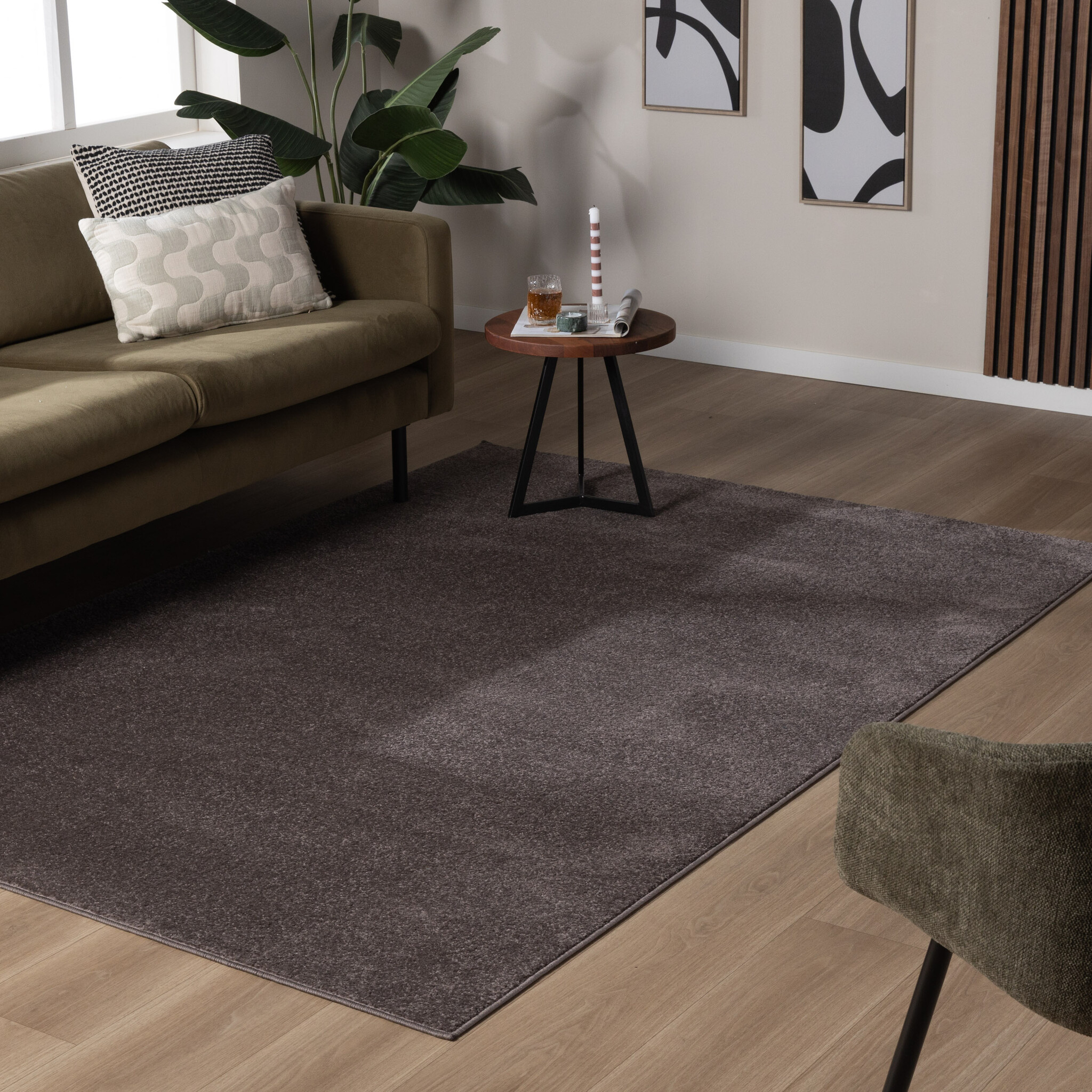 Tapis à poils courts - Essenza Gris Foncé