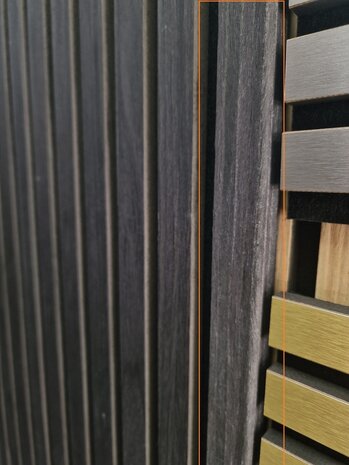 Oppio Eindlat Lattenwand kleur: Eiken Zwart 260x2,7x2,1 Oppio Eindlat Lattenwand kleur: Eiken Zwart 260x2,7x2,1