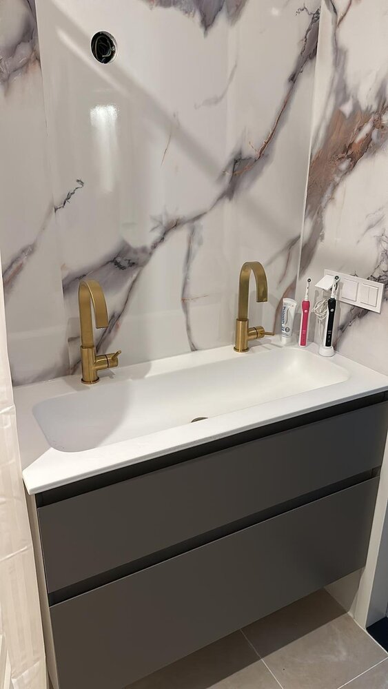 Oppio €37 PER PANEEL - 120x280x0,3 cm - PVC Wandpaneel Calacatta Gold Hoogglans Oppio €37 PER PANEEL - 120x280x0,3 cm - PVC Wandpaneel Calacatta Gold Hoogglans