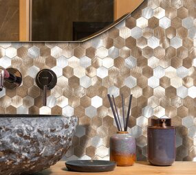 Oppio Geborsteld Zilver - Bronce MIX HEXAGON - Zelfklevend Mozaiek 291x286x4mm Oppio Geborsteld Zilver - Bronce MIX HEXAGON - Zelfklevend Mozaiek 291x286x4mm