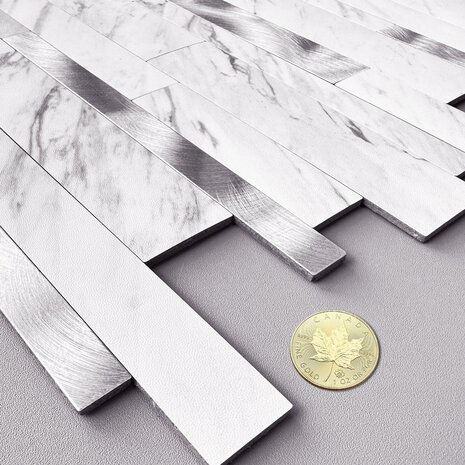 Oppio Wit marmerlook Natuursteen ALU Wildverband - Zelfklevend Mozaiek 303x298x4mm Oppio Wit marmerlook Natuursteen ALU Wildverband - Zelfklevend Mozaiek 303x298x4mm