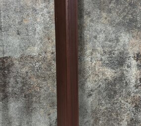Oppio MAHONIE - HOEKPROFIEL 290x5x5 cm WPC ( 360° volledig bedekkende beschermlaag ) Oppio MAHONIE - HOEKPROFIEL 290x5x5 cm WPC ( 360° volledig bedekkende beschermlaag )
