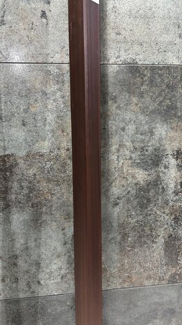 Oppio MAHONIE - HOEKPROFIEL 290x5x5 cm WPC ( 360° volledig bedekkende beschermlaag ) Oppio MAHONIE - HOEKPROFIEL 290x5x5 cm WPC ( 360° volledig bedekkende beschermlaag )