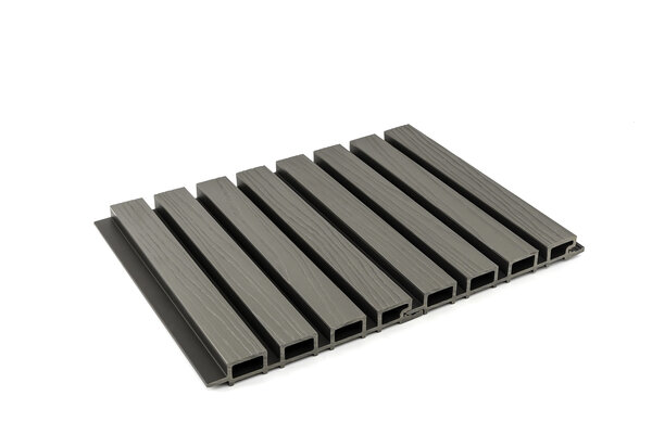 Oppio €20.99 Per Stuk - SILVER GREY - Zwarte strepen - Gevelbekleding – Composiet | 290 x 22 cm | Gevel | Tuin Oppio €20.99 Per Stuk - SILVER GREY - Zwarte strepen - Gevelbekleding – Composiet | 290 x 22 cm | Gevel | Tuin