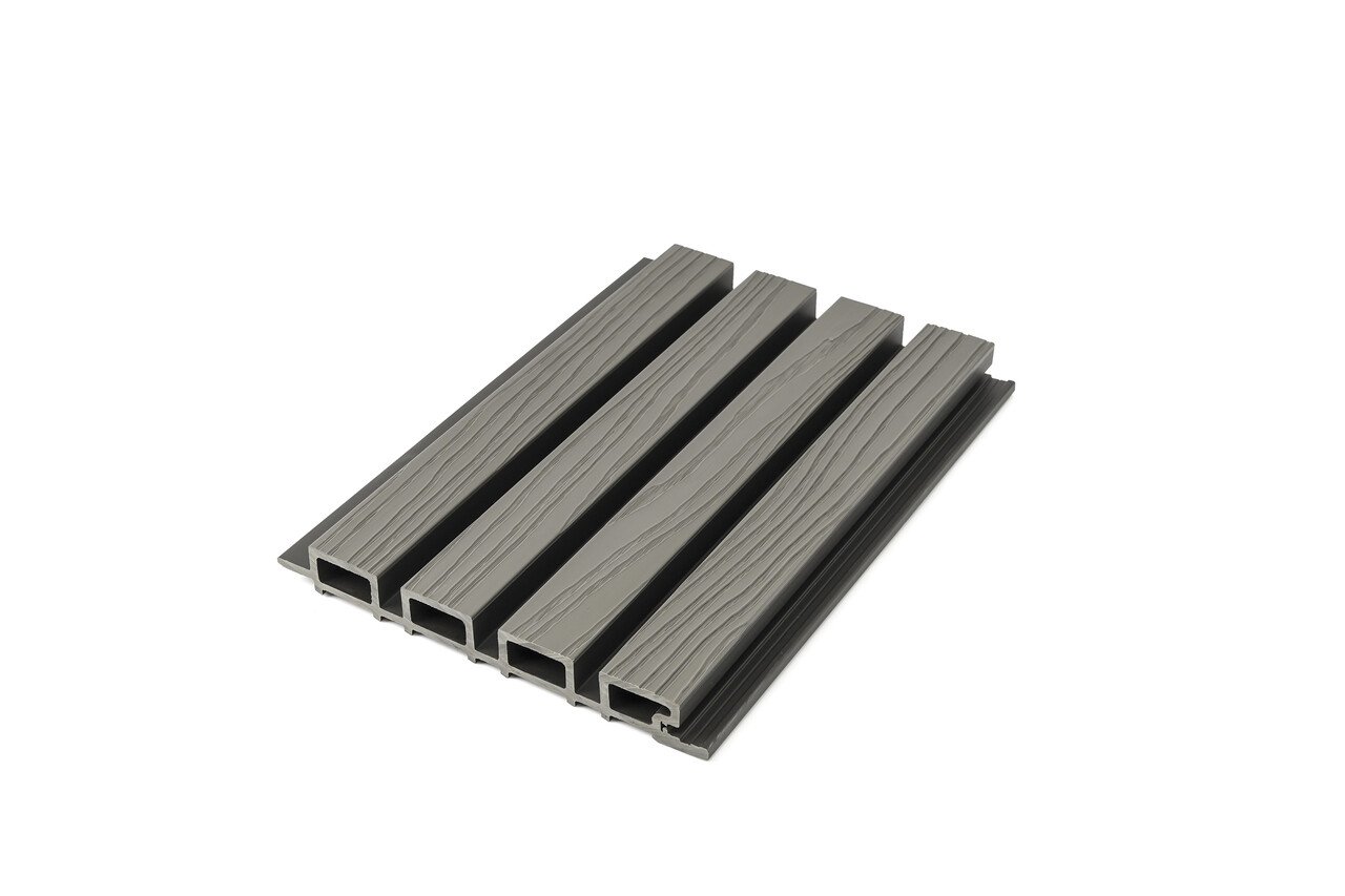 Oppio €20.99 Per Stuk - SILVER GREY - Zwarte strepen - Gevelbekleding – Composiet | 290 x 22 cm | Gevel | Tuin Oppio €20.99 Per Stuk - SILVER GREY - Zwarte strepen - Gevelbekleding – Composiet | 290 x 22 cm | Gevel | Tuin