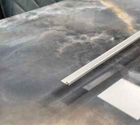 Oppio Eindprofiel tbv. PVC Wandpanelen - WIT Oppio Eindprofiel tbv. PVC Wandpanelen - WIT