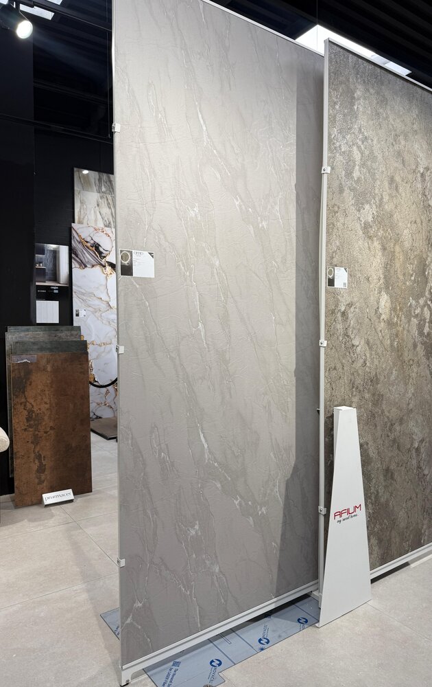 Oppio €54 PER PANEEL - 120x280x0,3 cm - PVC Wandpaneel SLATE GREY -  MAT