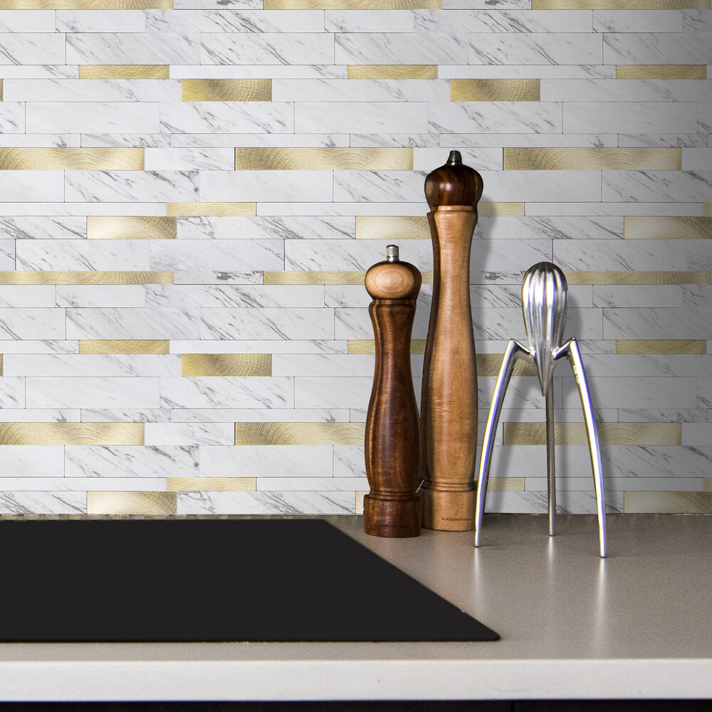 Oppio Wit Marmerlook met GOUDEN ALU Wildverband - Zelfklevend Mozaiek 303x298x4mm Oppio Wit Marmerlook met GOUDEN ALU Wildverband - Zelfklevend Mozaiek 303x298x4mm
