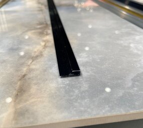 Oppio Eindprofiel tbv. PVC Wandpanelen - Zwart Oppio Eindprofiel tbv. PVC Wandpanelen - Zwart