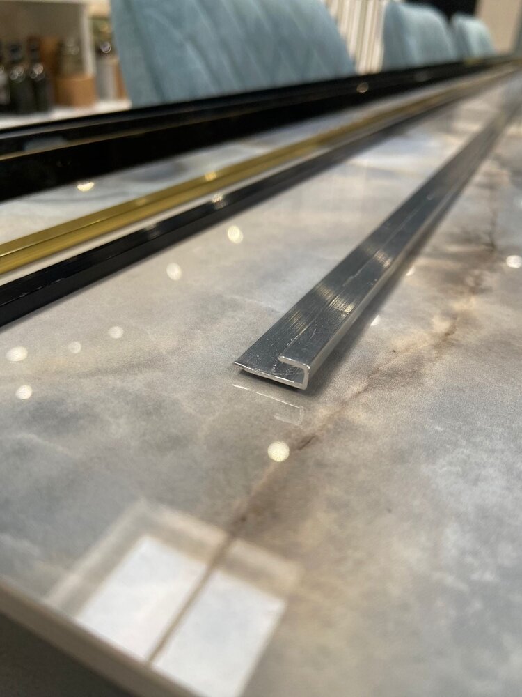 Oppio Eindprofiel tbv. PVC Wandpanelen - Zilver