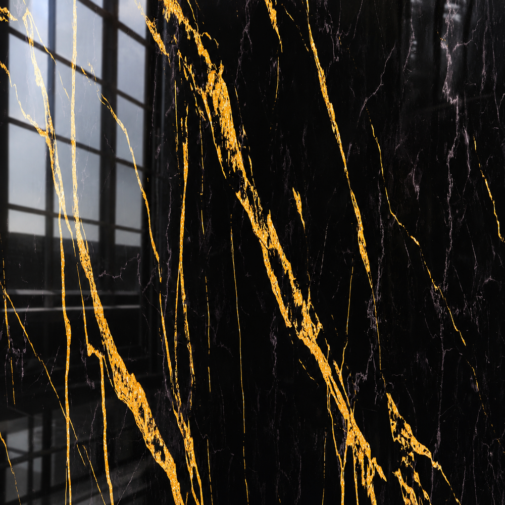 Oppio €37 PER PANEEL - 120x280x0,3 cm - PVC Wandpaneel Ceasar Black - Zwart Goud Hoogglans Oppio €37 PER PANEEL - 120x280x0,3 cm - PVC Wandpaneel Ceasar Black - Zwart Goud Hoogglans