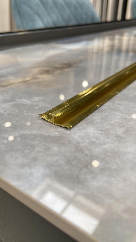 Oppio Tussenprofiel tbv. PVC Wandpanelen - Goud Oppio Tussenprofiel tbv. PVC Wandpanelen - Goud