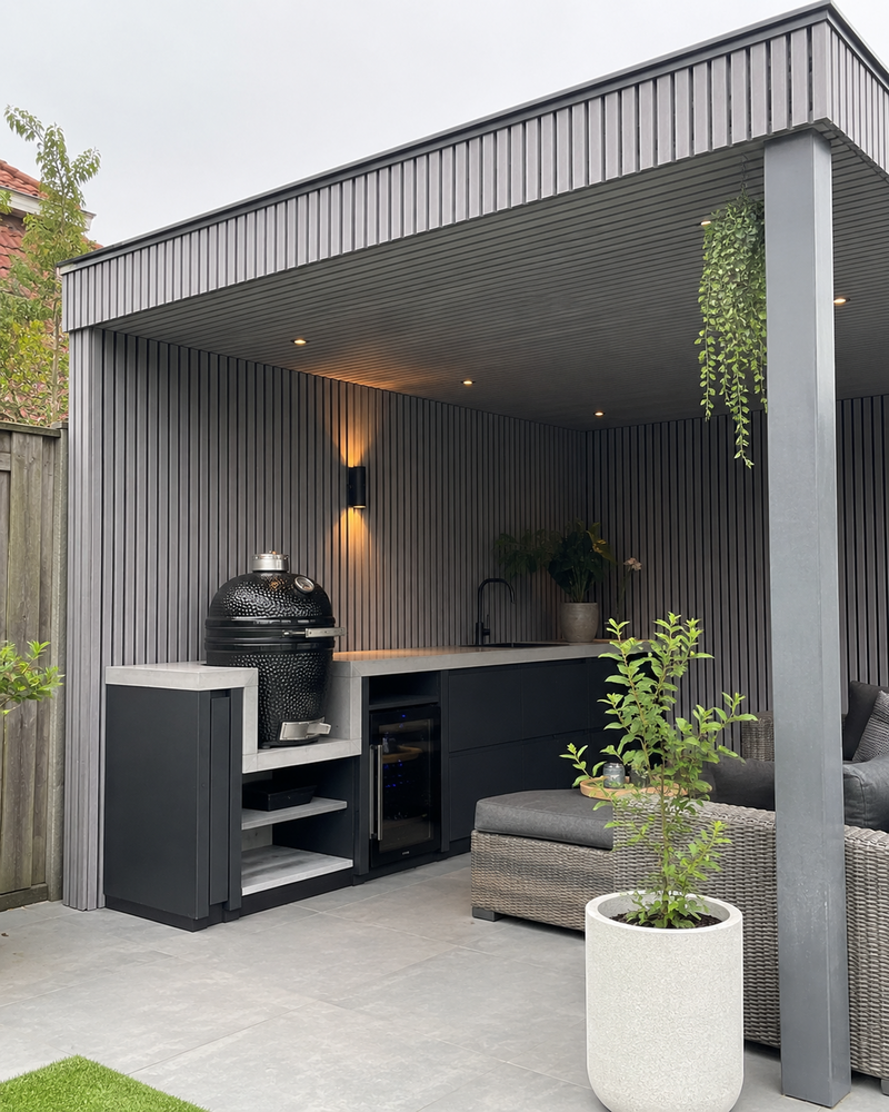Oppio €20.99 Per Stuk - SILVER GREY - Zwarte strepen - Gevelbekleding – Composiet | 290 x 22 cm | Gevel | Tuin Oppio €20.99 Per Stuk - SILVER GREY - Zwarte strepen - Gevelbekleding – Composiet | 290 x 22 cm | Gevel | Tuin