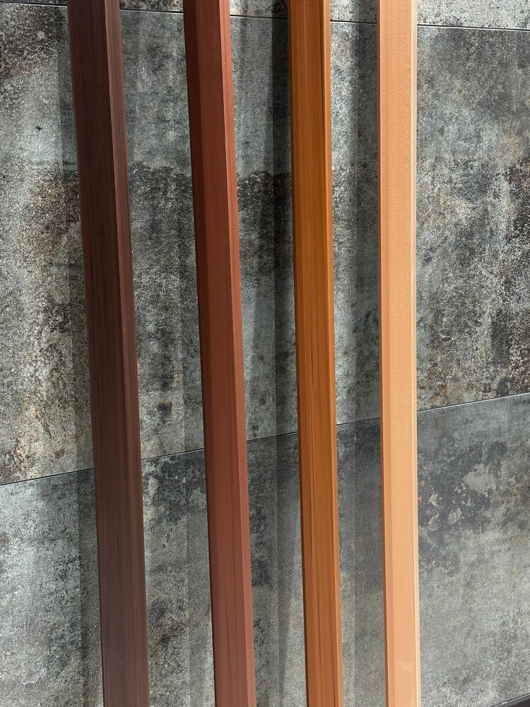 Oppio TEAK - HOEKPROFIEL 290x5x5 cm WPC ( 360° volledig bedekkende beschermlaag )
