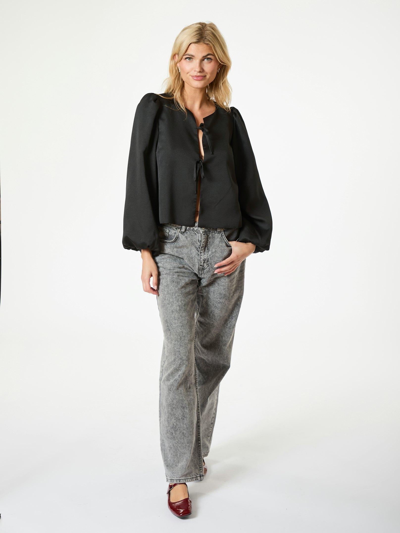 Daliska Dull satin Blouse