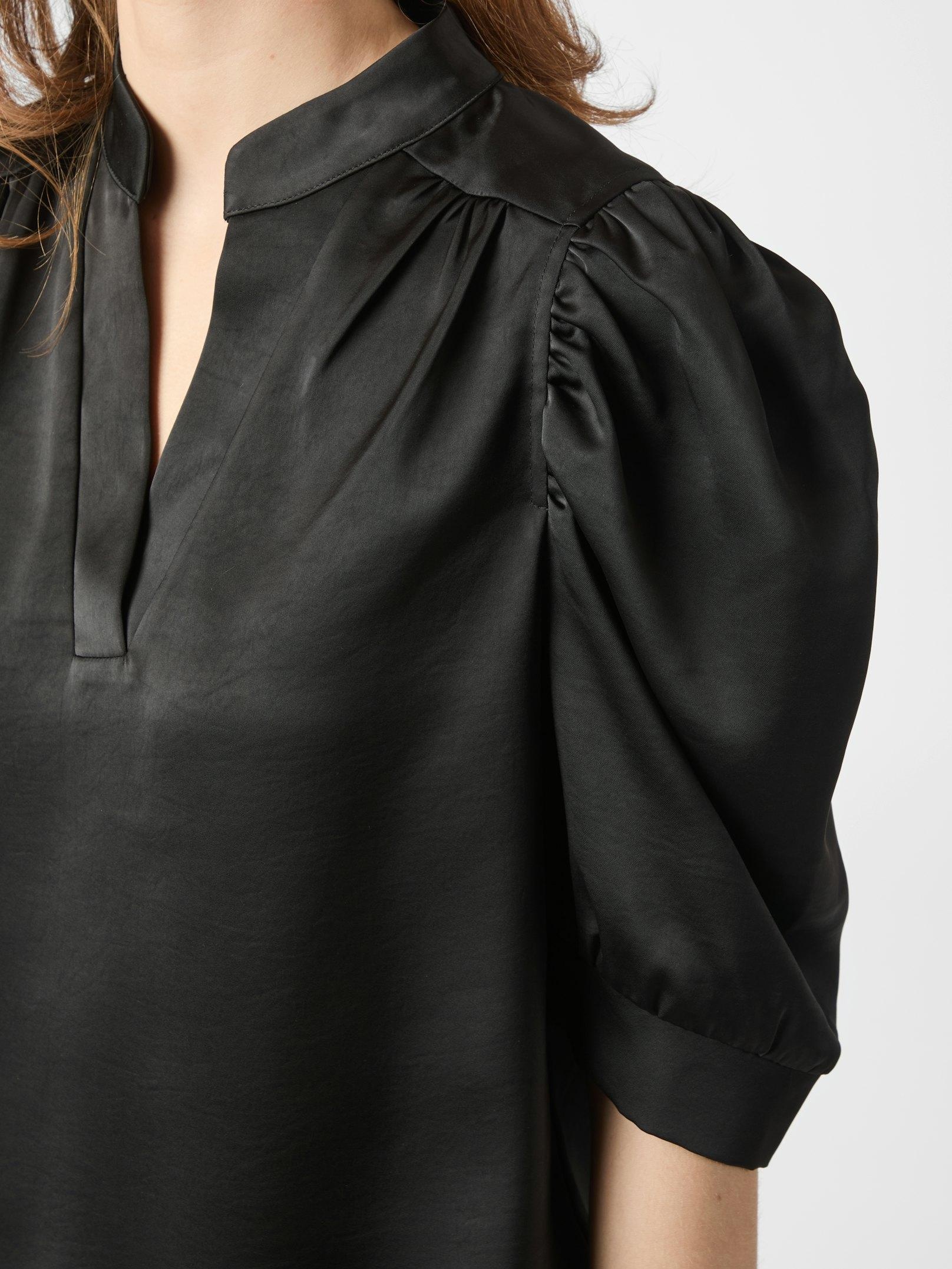 Roella Heavy Sateen Blouse