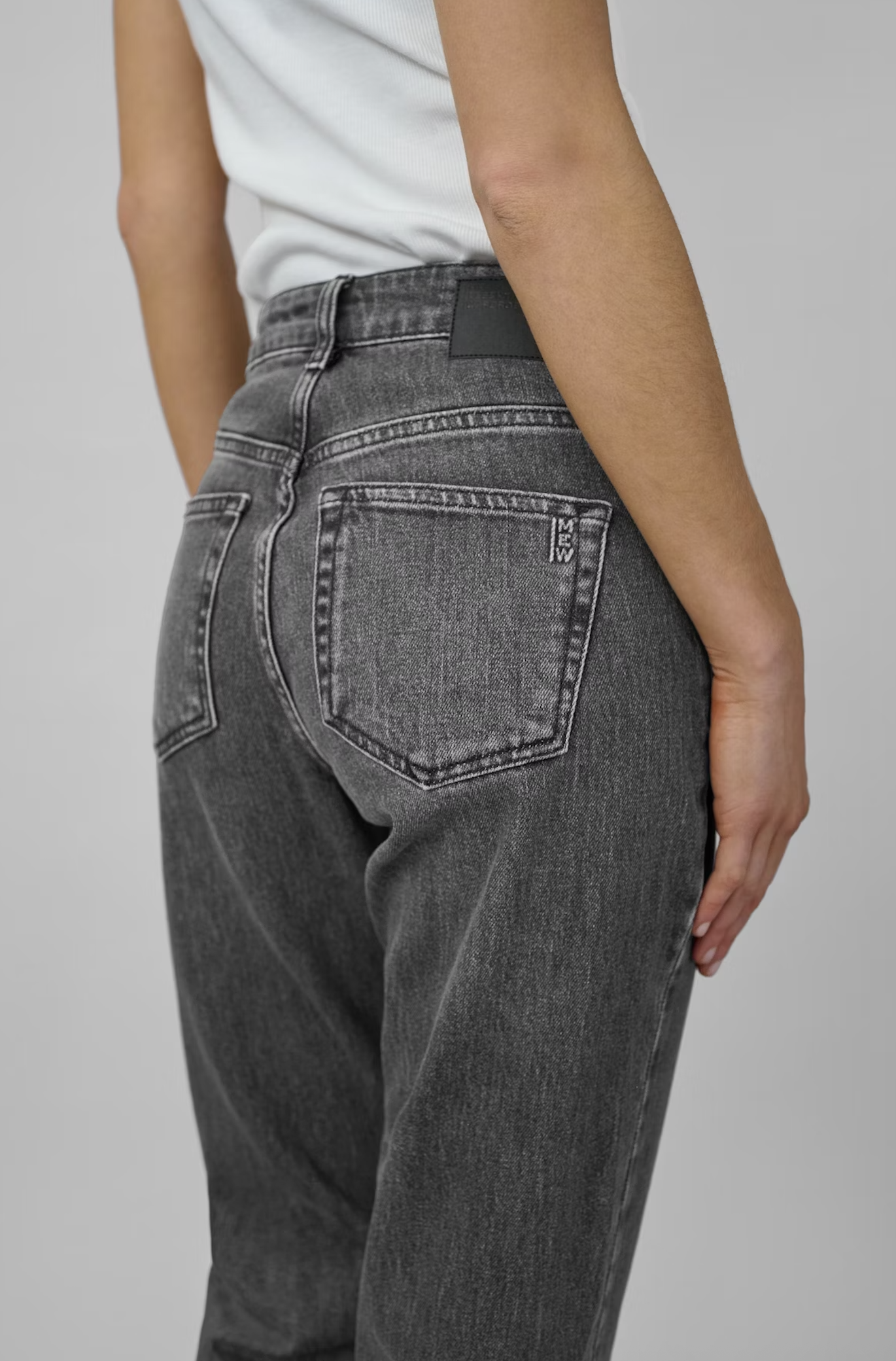 The Mommy highwaist tapered
