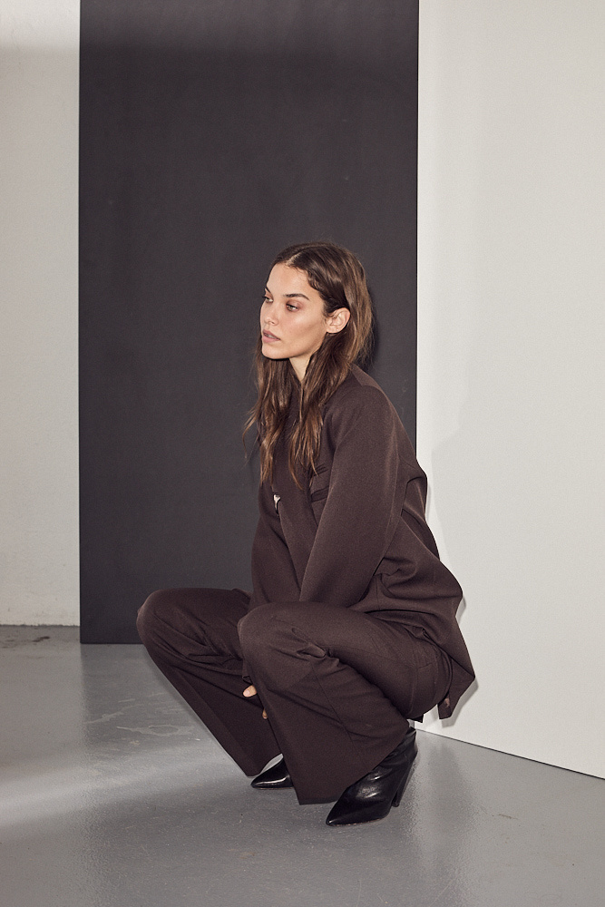 Haute L' Amitié Premiere Single Blazer