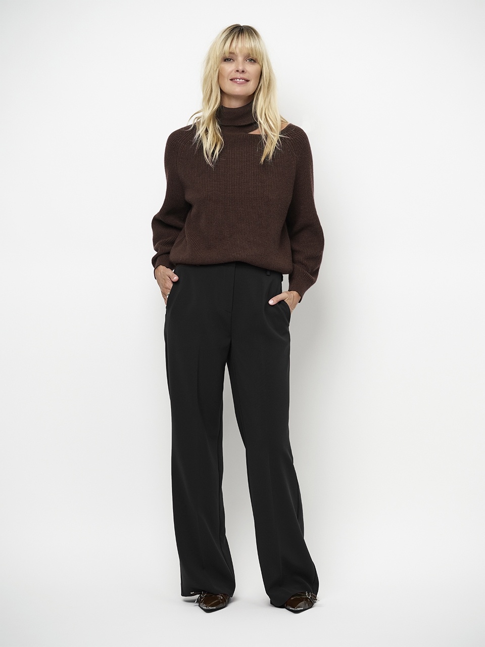 Marenna asymetrical  sweater