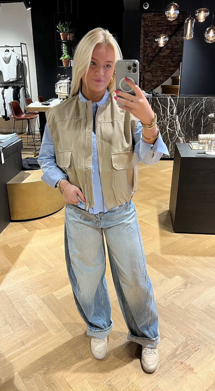 Flo Balloon Twill Vest