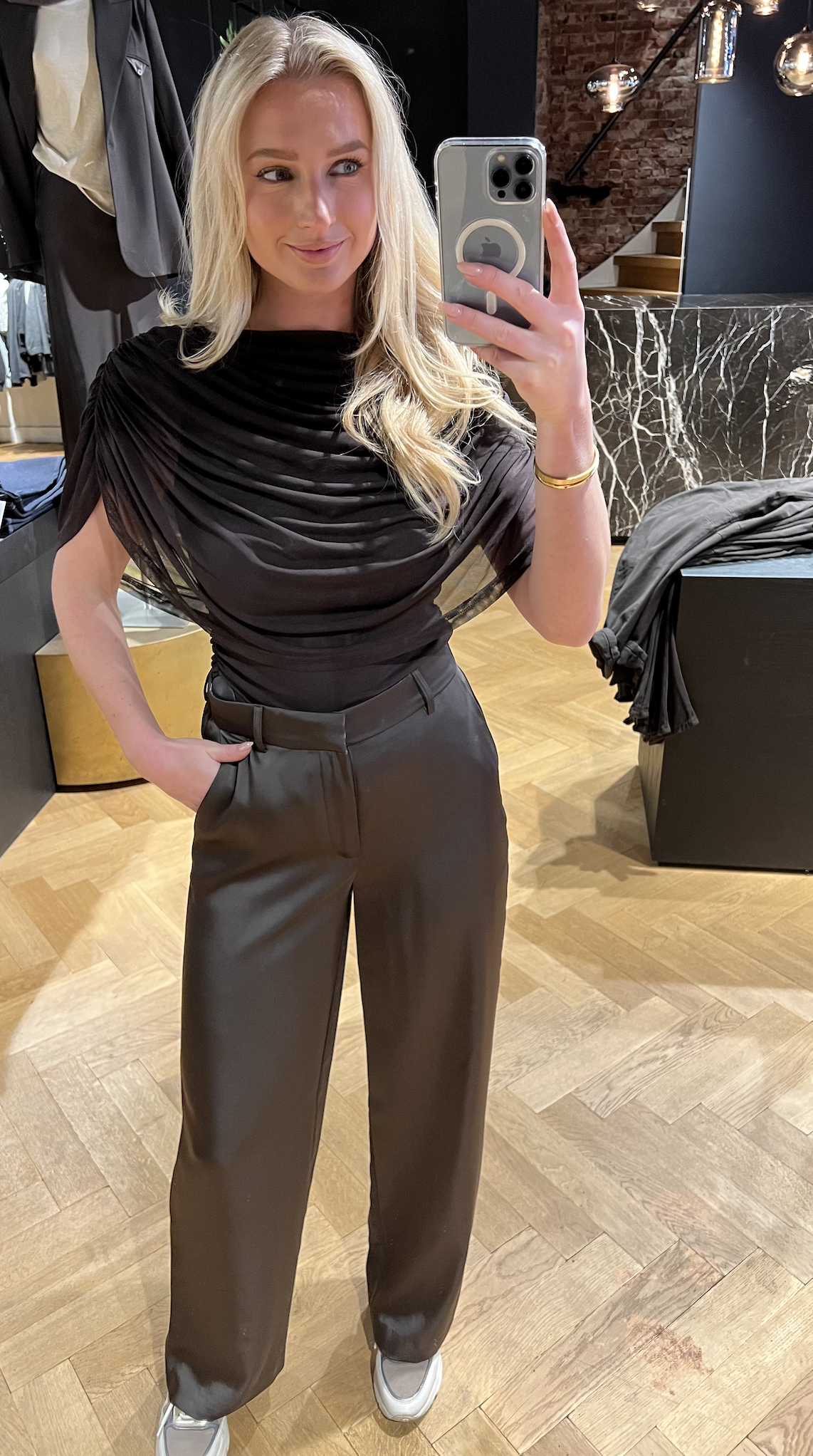 Cottuna Drapy Mesh Top