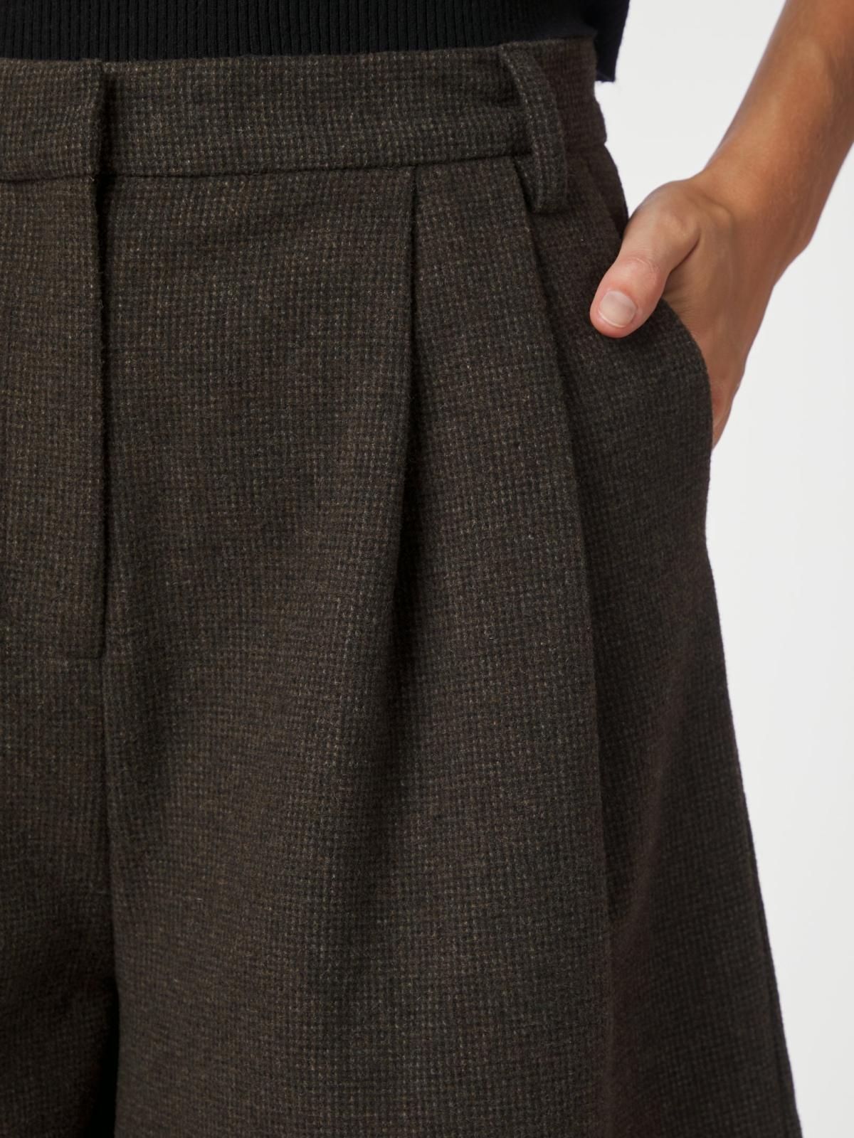 Nika Mini Check Shorts