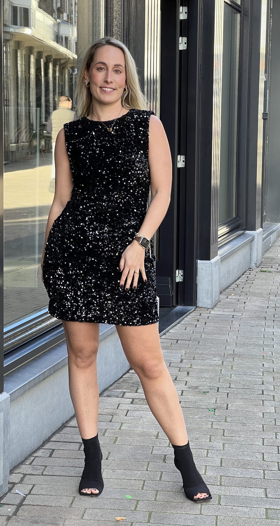 Fanya Velvet Sequins Dress