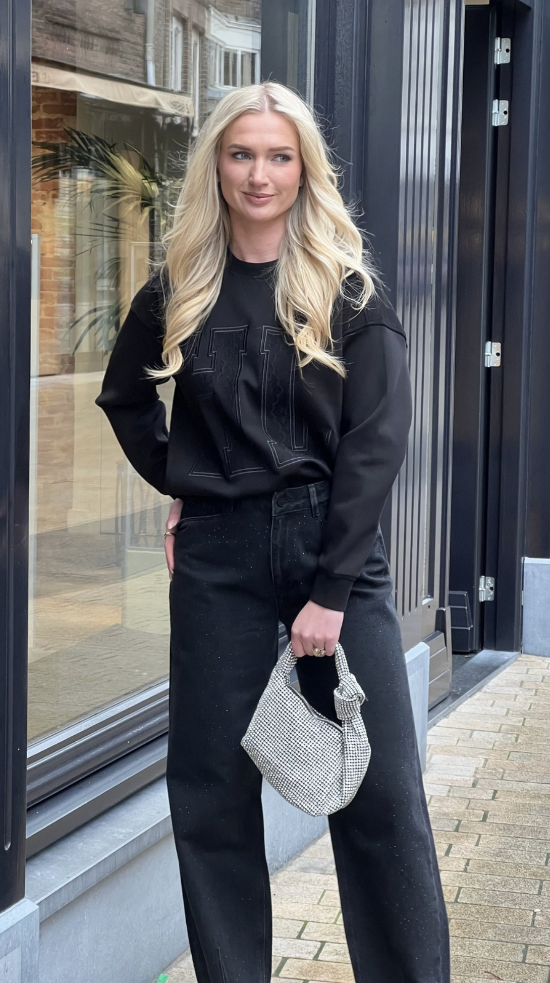 Lace Application Sweat