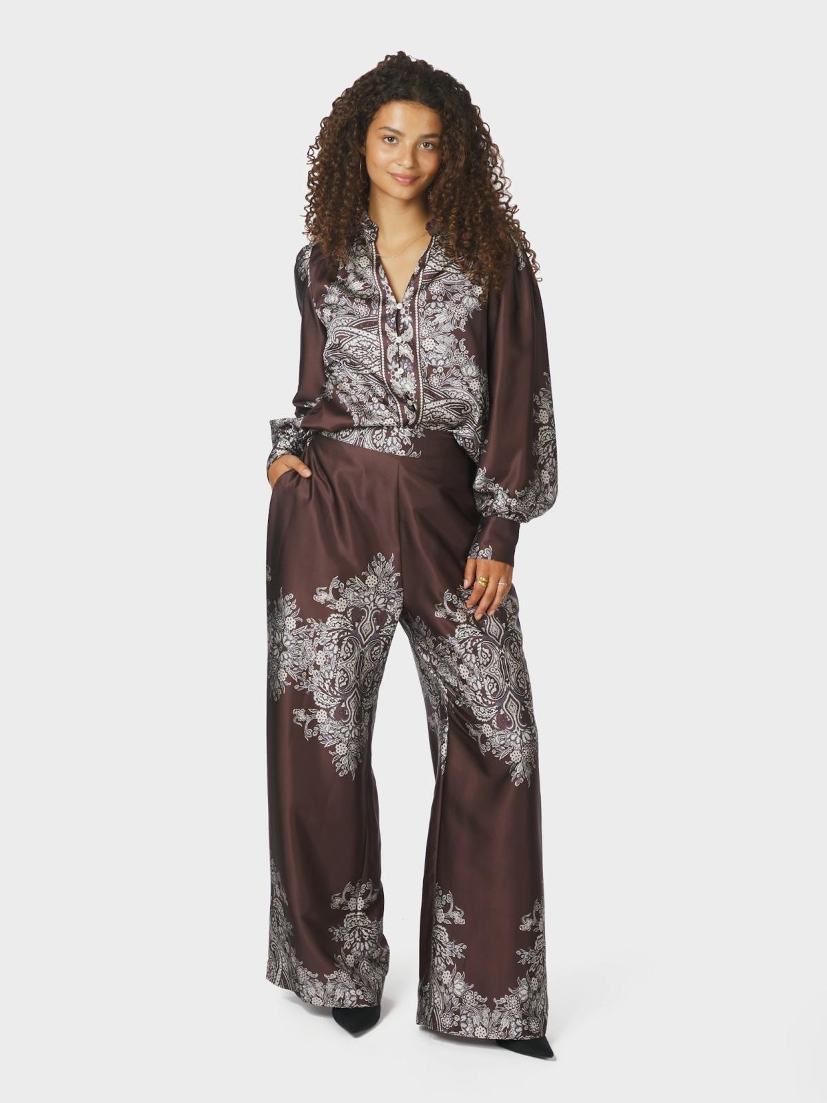 Lunet Paisley Border Pants