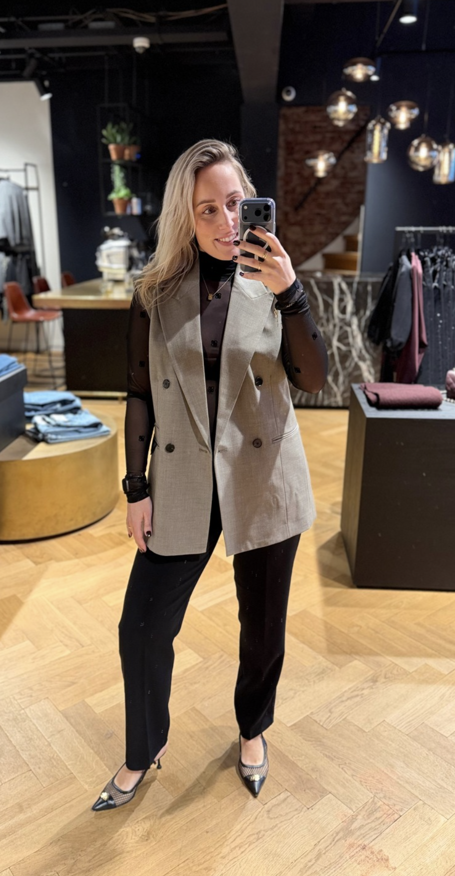 Nicole Triangle Tailor Vest