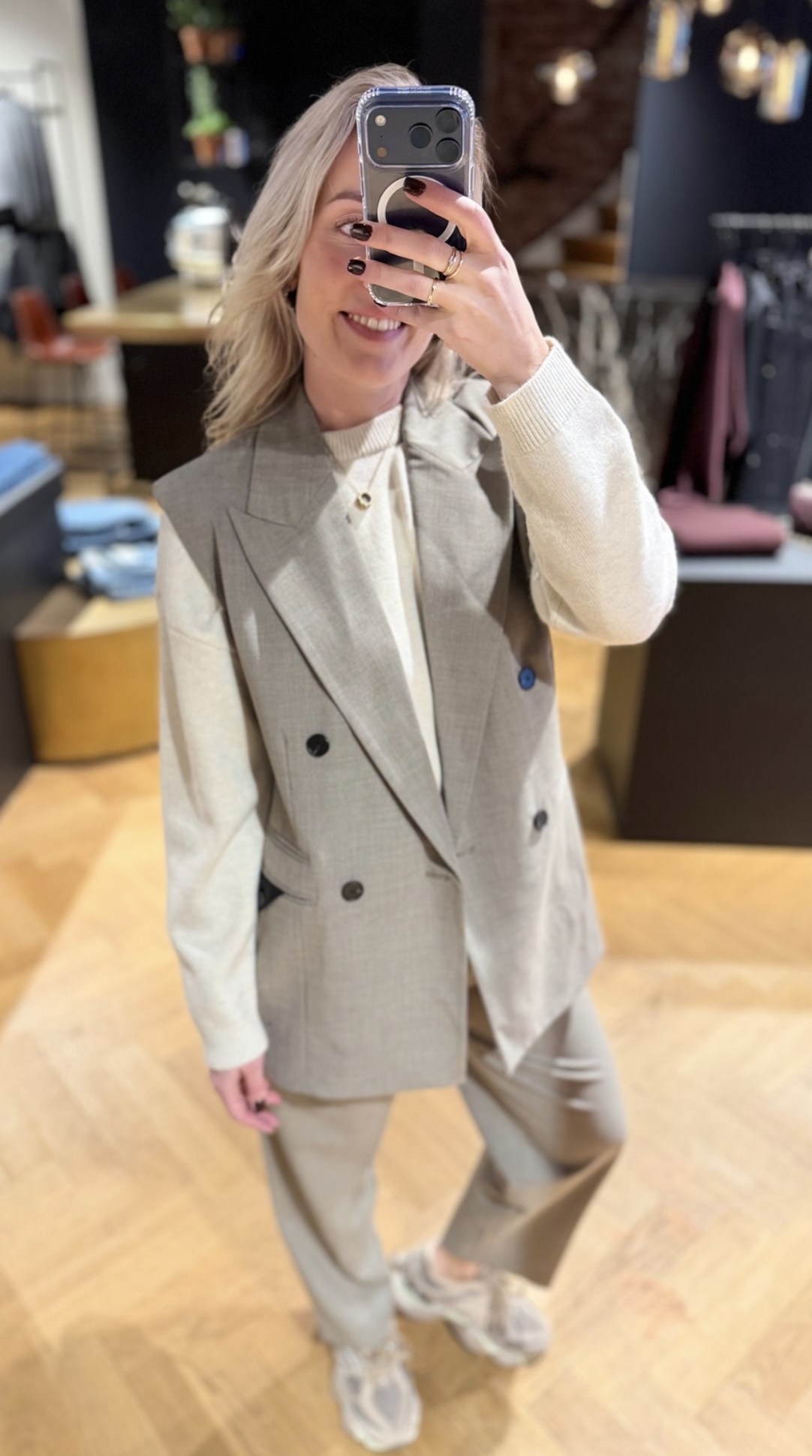 Nicole Triangle Tailor Vest